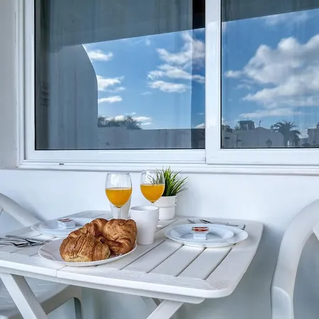 Abora - 500m To The By Lanzarote * Puerto del Carmen (Lanzarote)