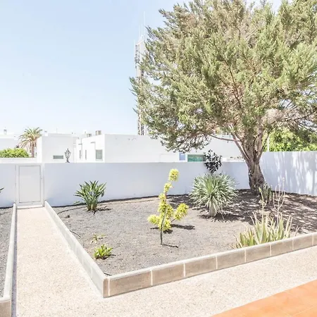 Abora - 500m To The By Lanzarote *